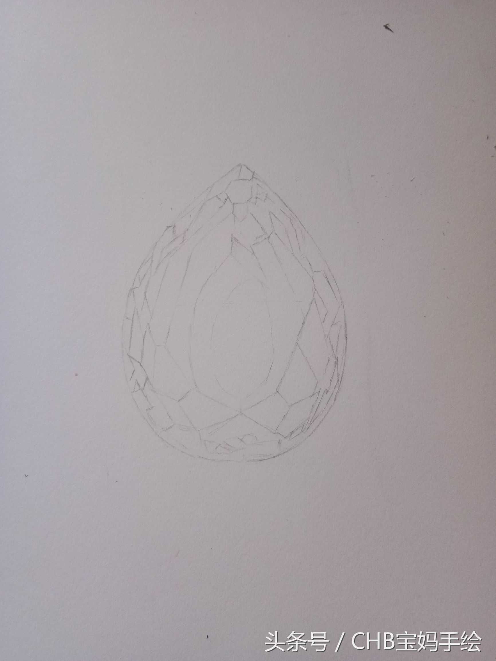 彩铅钻石手绘画法步骤教程（妈妈为孩子学一颗钻石彩铅手绘过程）