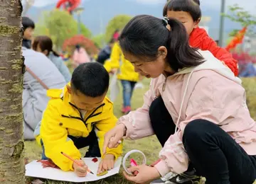 2022走出课堂幼儿园春游计划策划方案范本（饱览景色幼儿园春游主题活动方案模板）