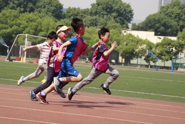 3岁半儿童适合学什么体育运动（适合3到10岁孩子锻炼的运动项目）