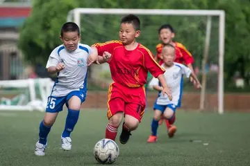 2022小学学生足球常规训练活动方案及总结（小学足球运动培训课学习策划方案范本）