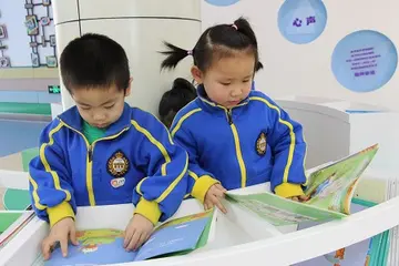 2022阅读经典幼儿园读书活动方案模板（师生共读幼儿园读书主题策划方案范本）