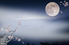 关于月亮的31首古诗词，天涯共此时的美景