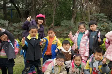 2022拥抱自然幼儿园春游野餐活动方案范本（感受生活幼儿园春游社会实践方案模板）
